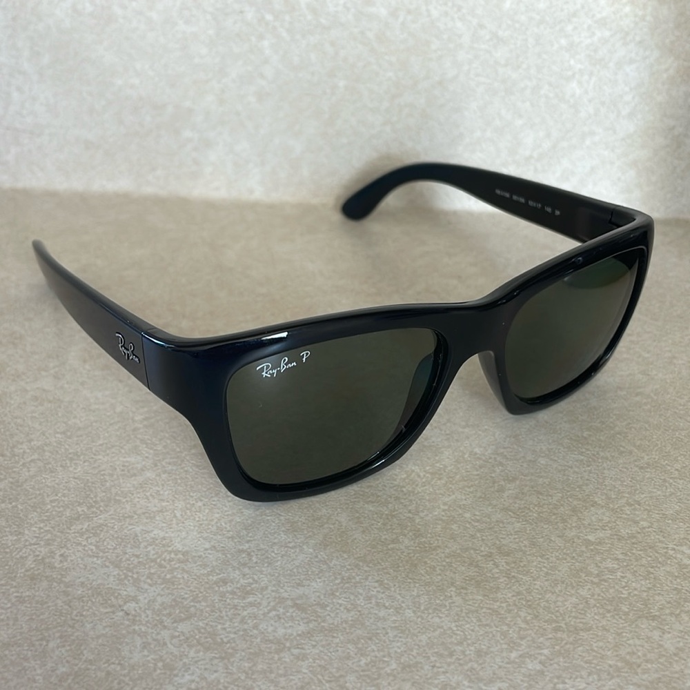 Black RayBan sunglasses with case and screen cloth. Like new condition